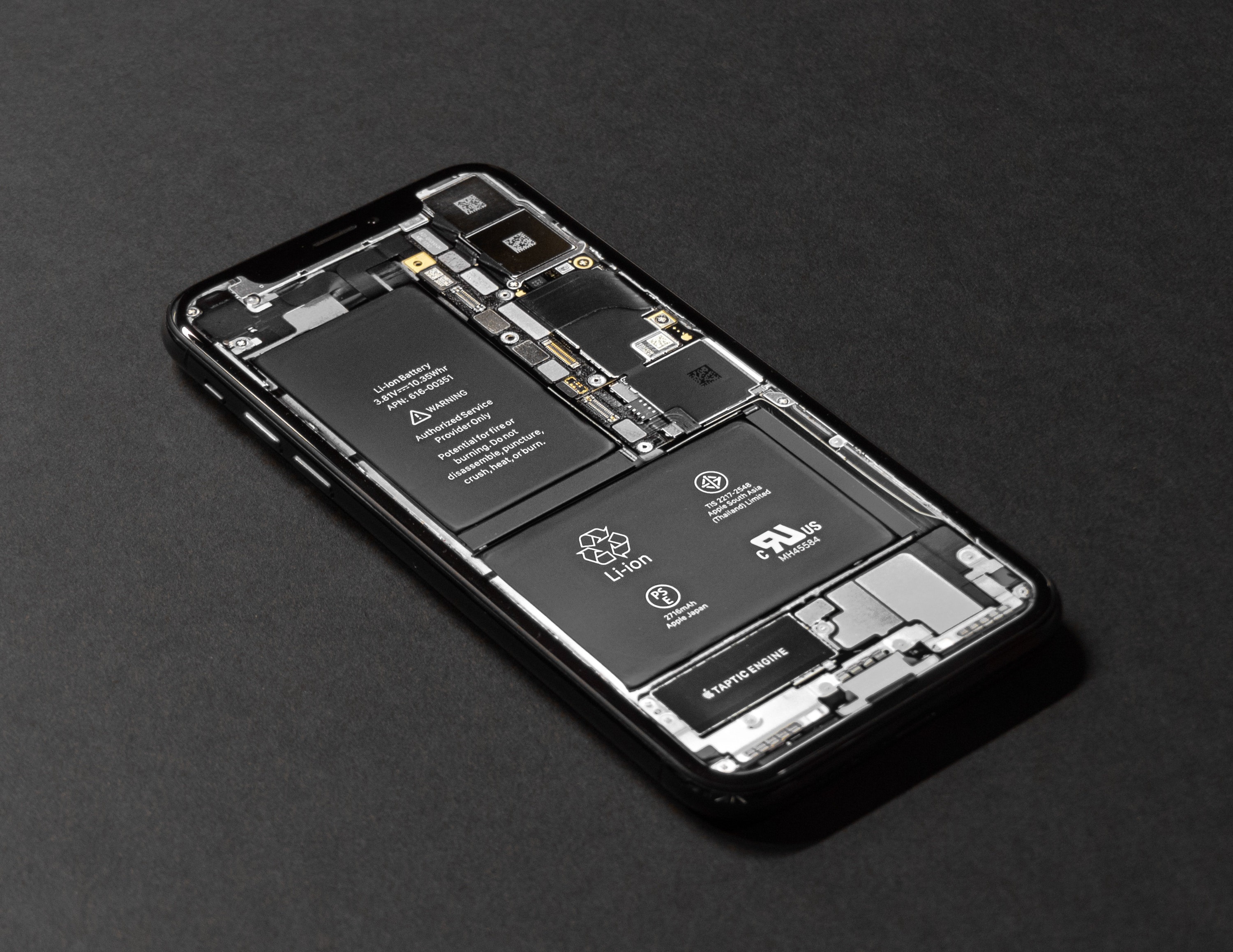 battery-black-background-cellphone-719399 phone repair